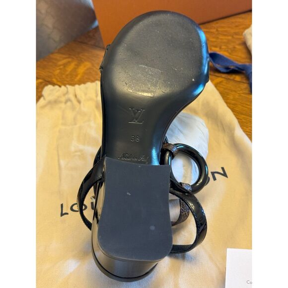 Louis Vuitton Vedette Sandals - Picture 4 of 7